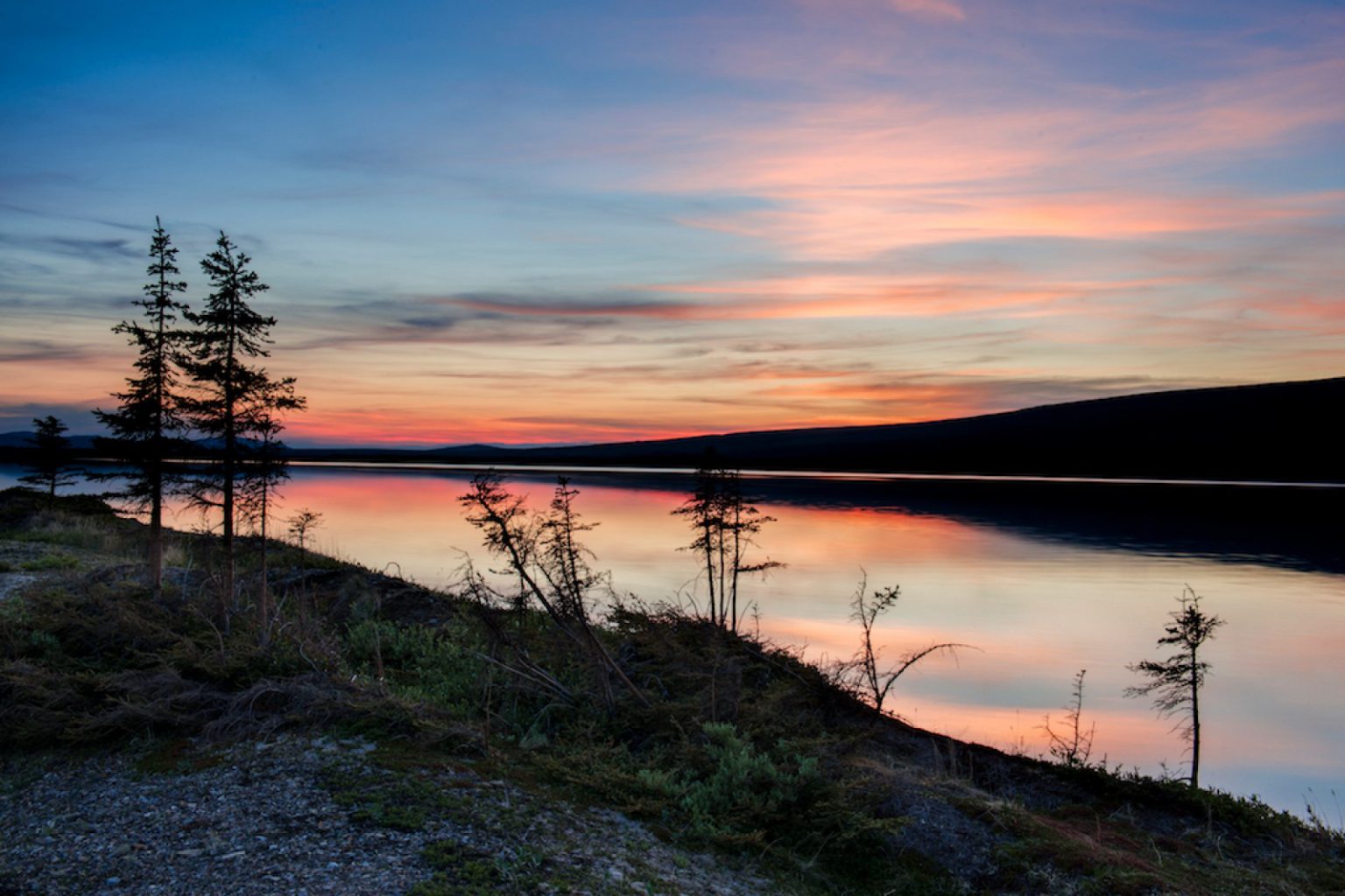 Twin Lakes Alaska - Kayak & Hike with Alaska Alpine Adventures